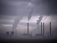 保障职工度过一个欢乐祥和的新春佳节