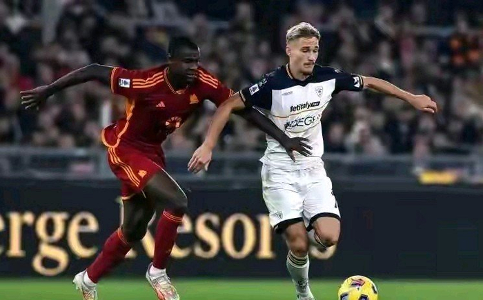 罗马欧冠生死战：核心球员离队危机与更衣室动