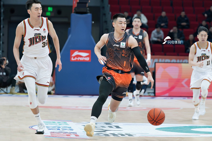 山东男篮客场迎战广厦 球队伤病与外援表现成关