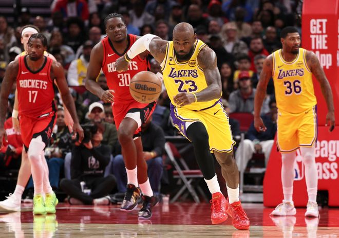 湖人vs火箭：东契奇伤情成关键，詹姆斯能否扛起